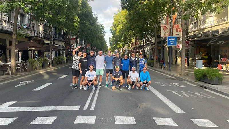 Socios de Funtastic Race en la calle